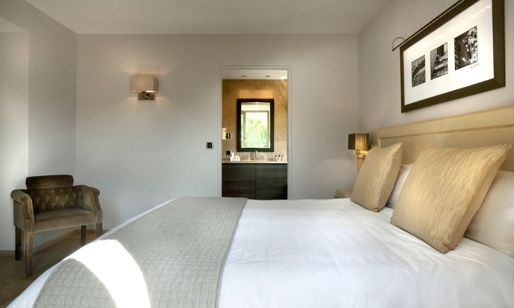 Residence Hoteliere 4 Etoiles Les Mas Du Grand Vallon Mougins Eksteriør bilde