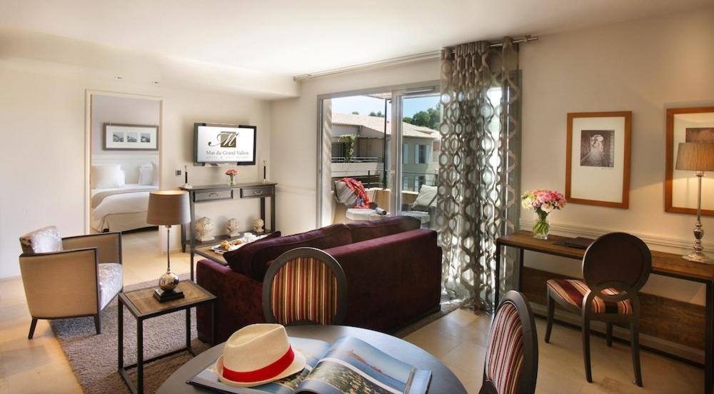 Residence Hoteliere 4 Etoiles Les Mas Du Grand Vallon Mougins Eksteriør bilde