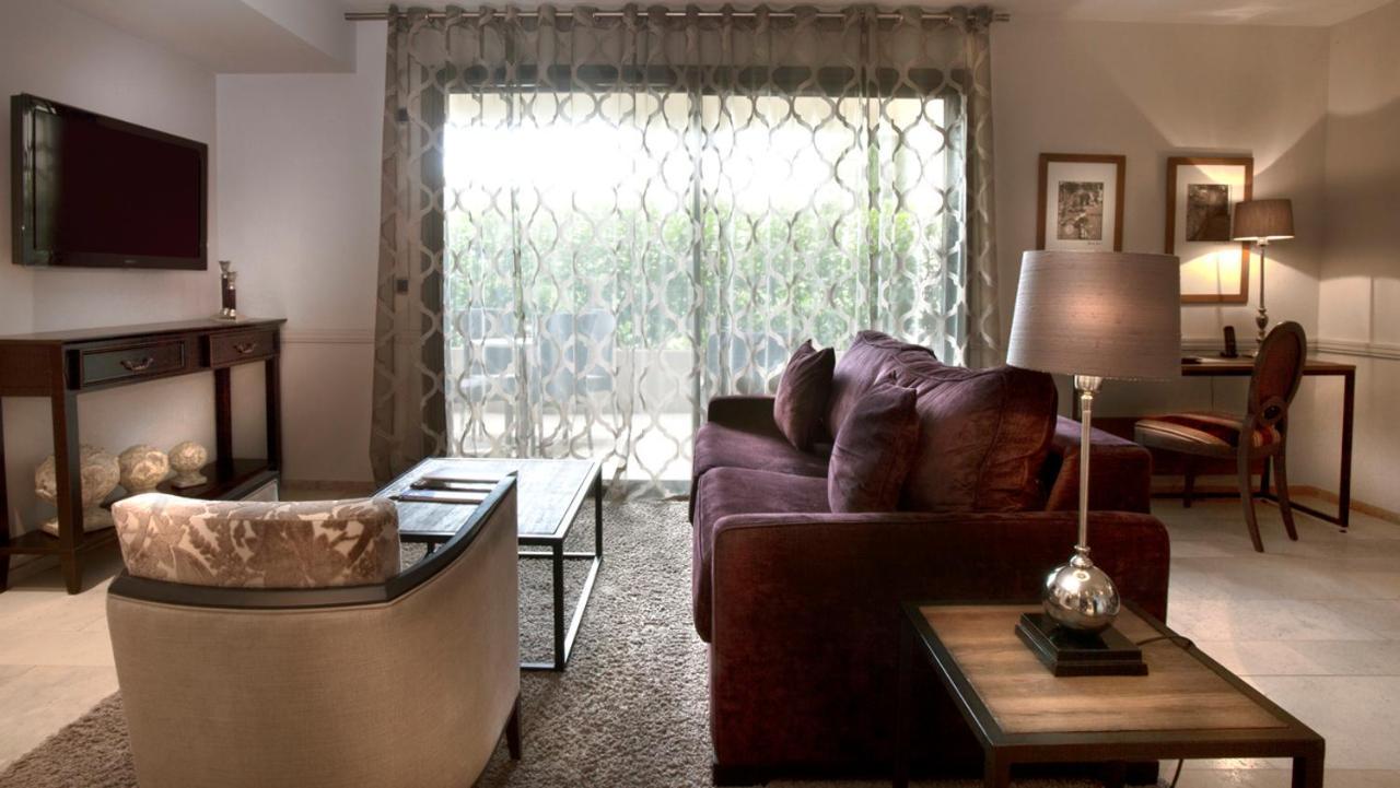 Residence Hoteliere 4 Etoiles Les Mas Du Grand Vallon Mougins Eksteriør bilde